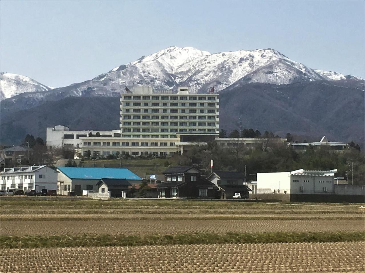 Ryotsu Yamaki Hotel Sado Exteriör bild